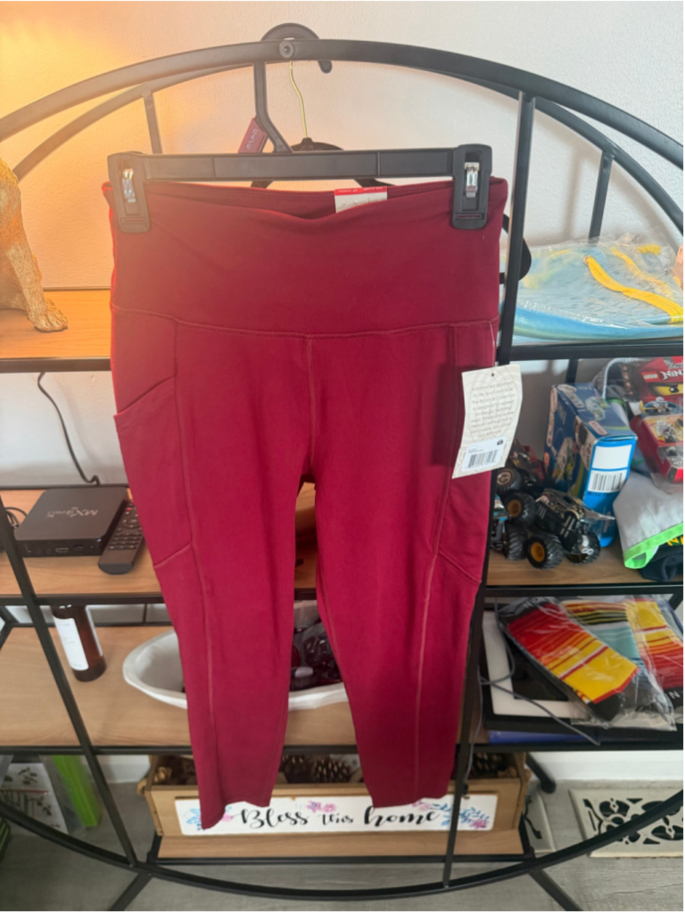 Women's Balance Collection Red Capri Leggings Size M